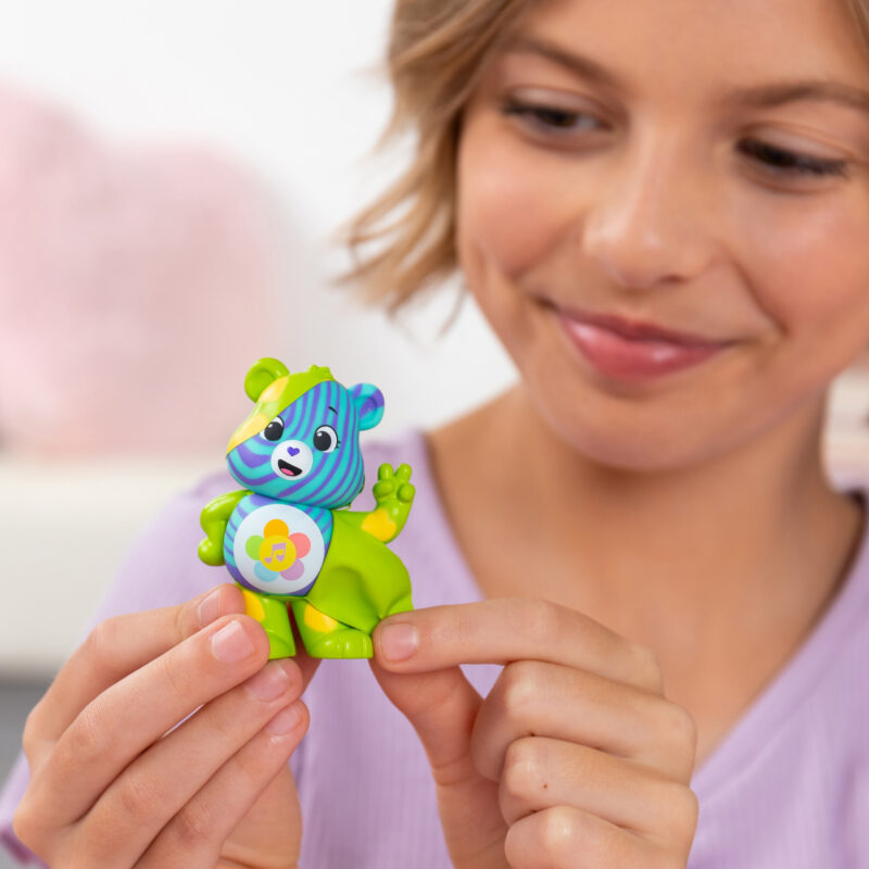 Care Bears – Peel and Reveal - US 7908